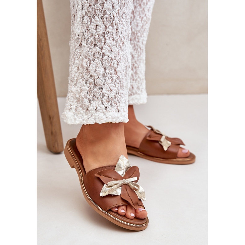 Tossut, joissa on koristelu luonnonahka zazoo 3574/z -kameli ruskea 2