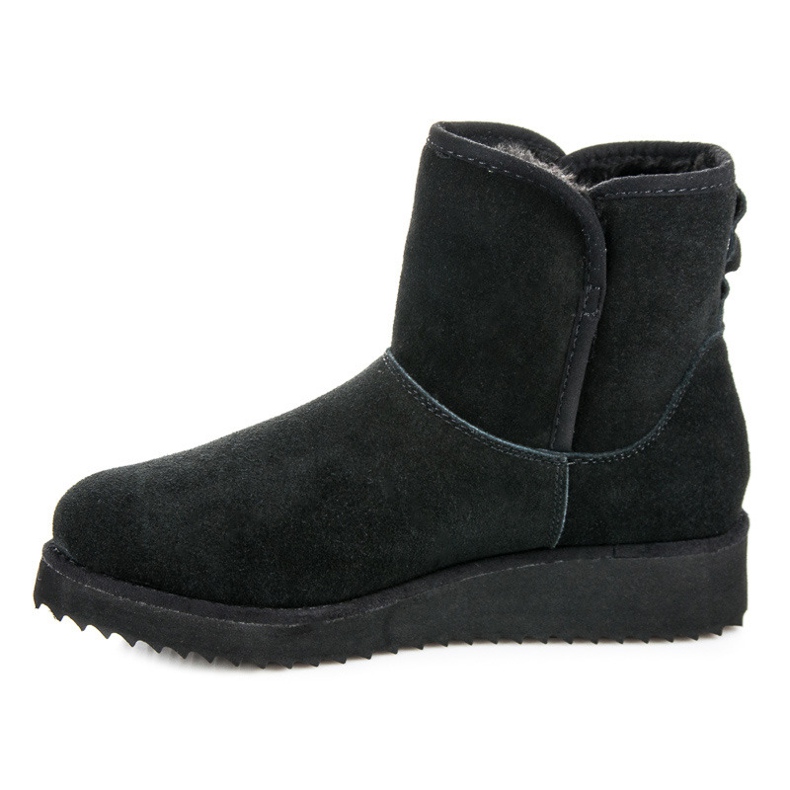 Coco Perla Mukluki laiturilla musta 1