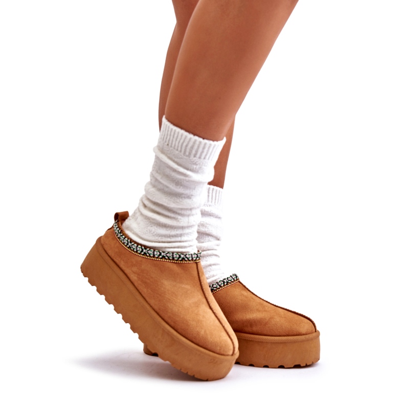 Naisten tossut laiturilla kamelin kirjonnoilla beige 1