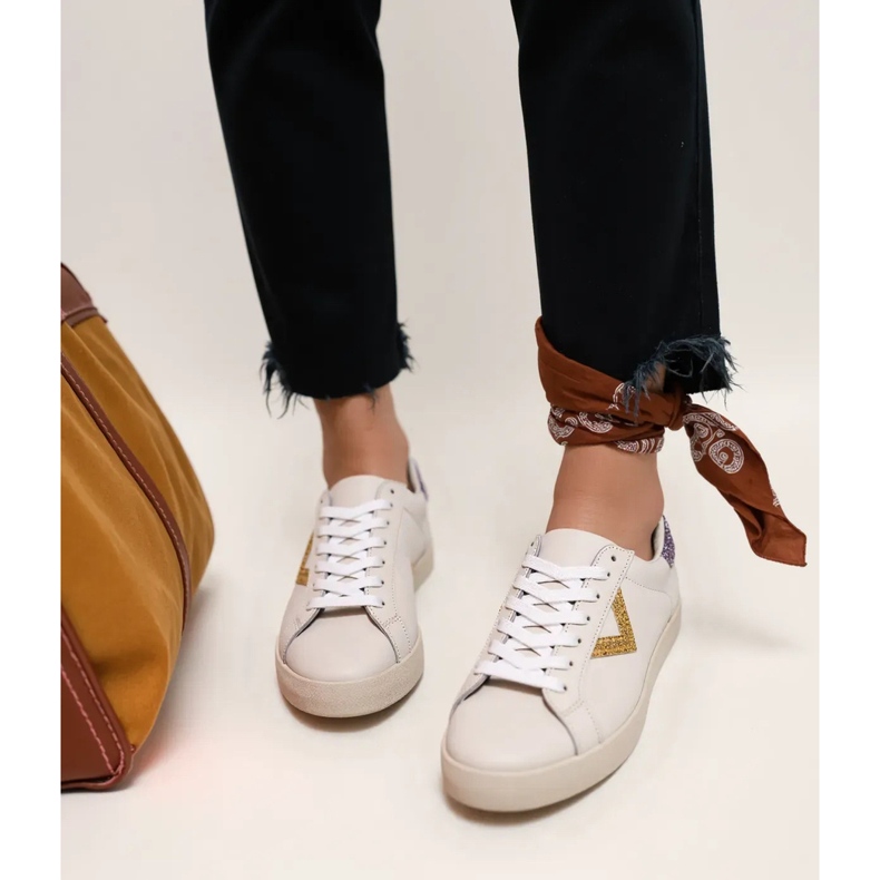 Naisten kimaltelevat lenkkarit kultaiset lisäosat valkoinen 2