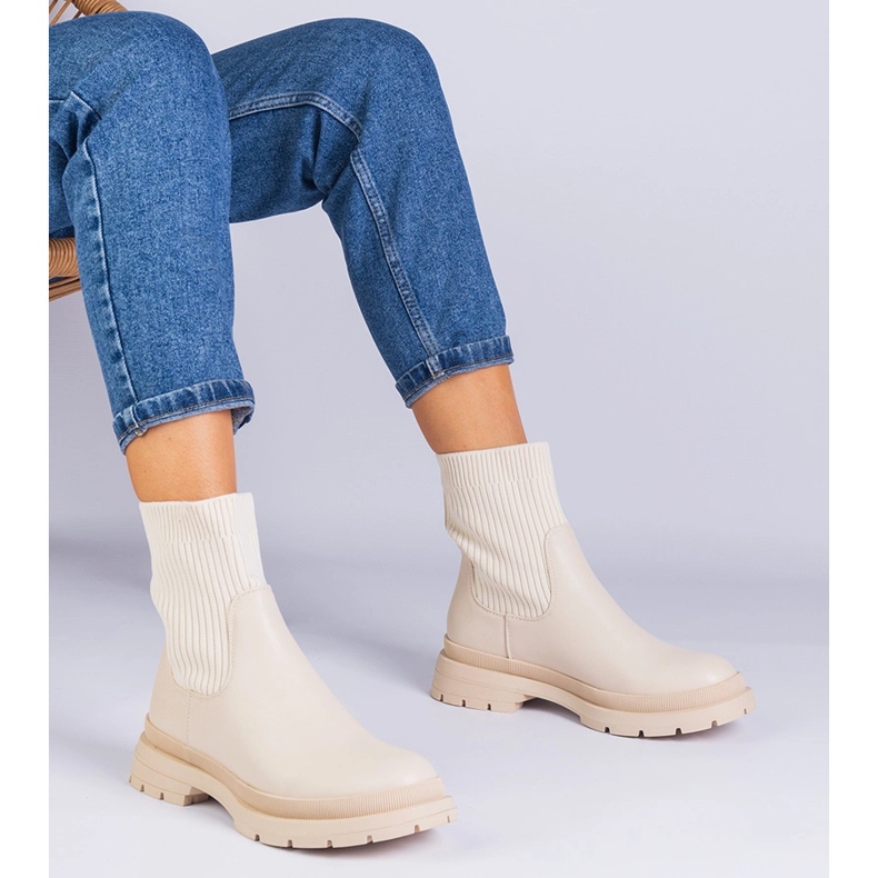 Beiget nilkkurit, joissa kangaspäällinen 1