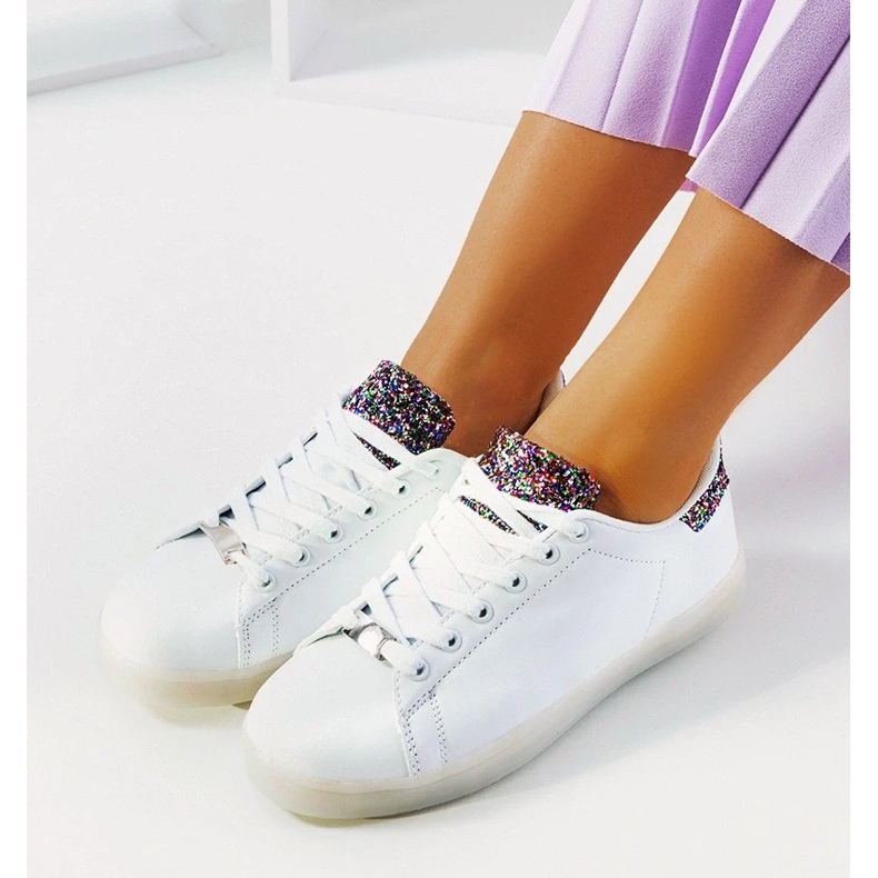 D/GMR Valkoiset lenkkarit Alfaro ledillä valkoinen 1