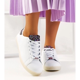 D/GMR Valkoiset lenkkarit Alfaro ledillä valkoinen 2