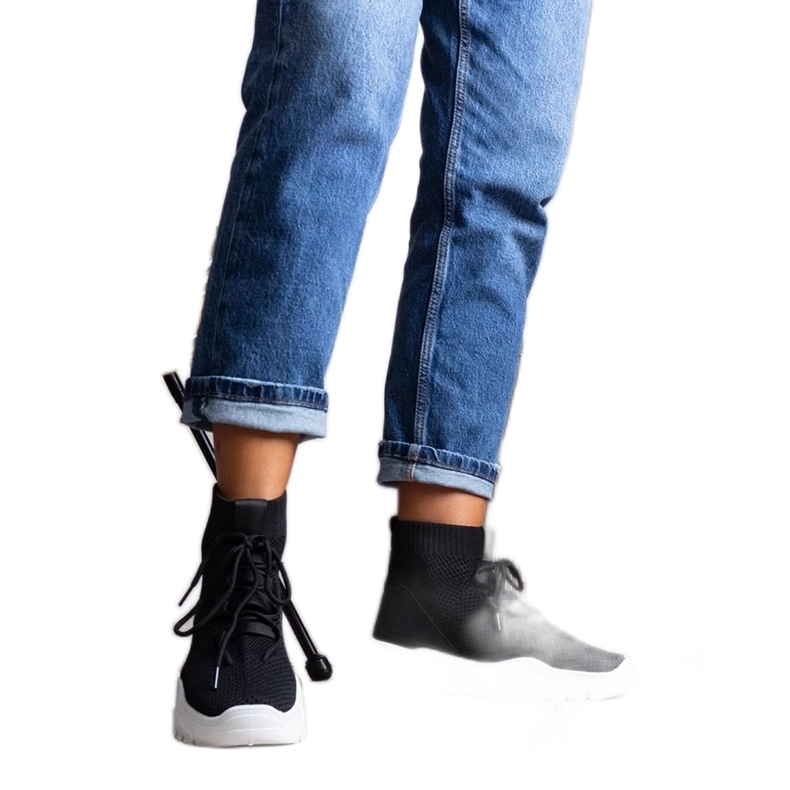 D/GMR Frahmin mustat sukat 2