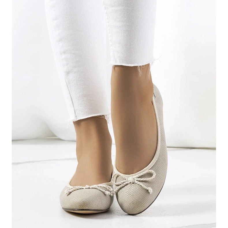 D/GMR Villersin beigenväriset naisten balerinat 1