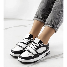 D/GMR Mustat naisten Kadie-lenkkarit valkoinen 2