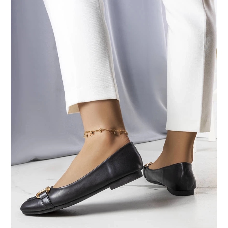 D/GMR Iriksen mustat balerinat kultakoristeilla 1