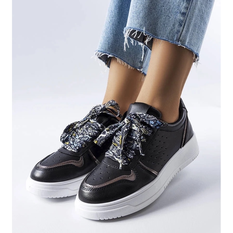 D/GMR Pryor -nauhalla sidotut mustat lenkkarit 1