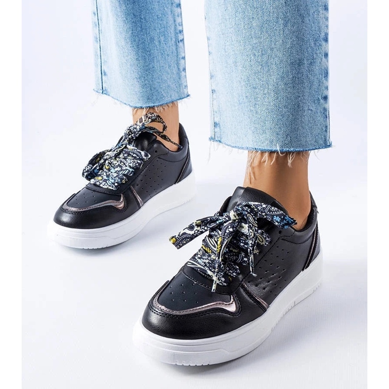 D/GMR Pryor -nauhalla sidotut mustat lenkkarit 2