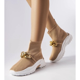 D/GMR Baptiste ruskeat tennarit ketjulla 1