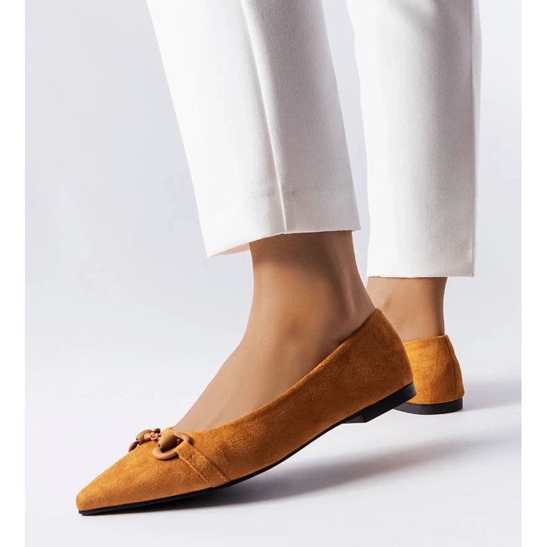 D/GMR Aimén ruskeat teräväkärkiset ballerinat 1