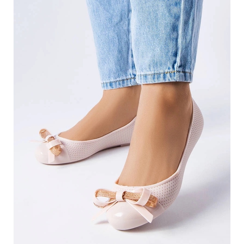 D/GMR Beiget balerinat koristeltu Harlingen-rusetilla 1