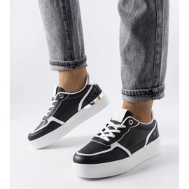 D/GMR Tooelen mustat alustalenkkarit 1