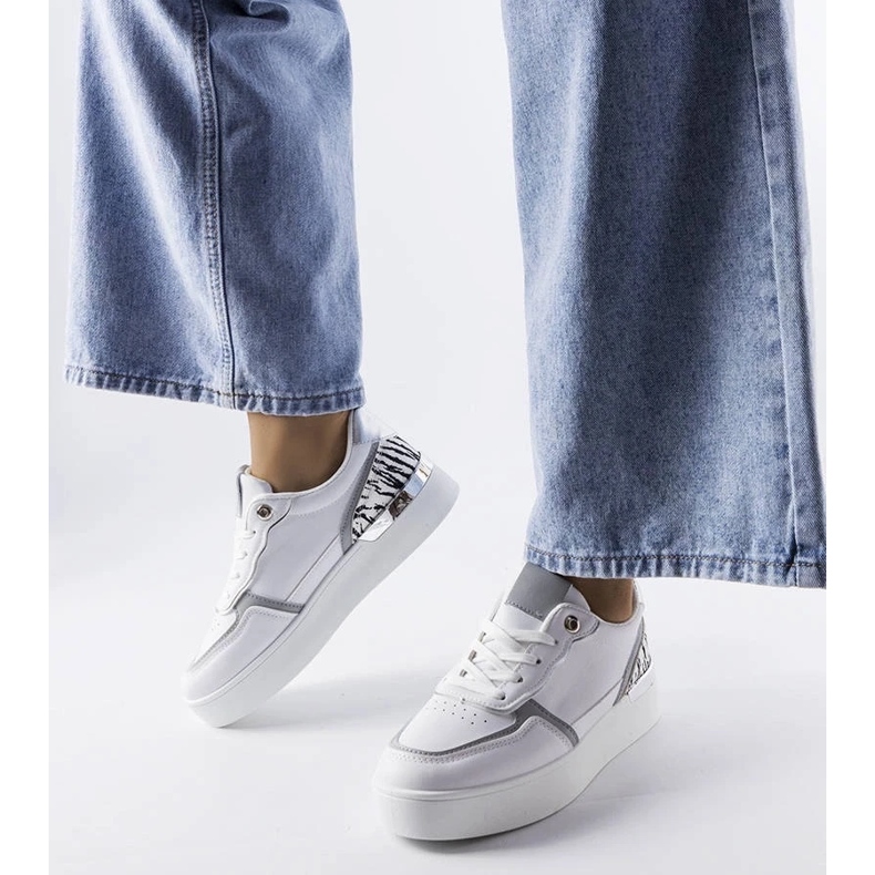 D/GMR Valkoiset lenkkarit Tooele-alustalla valkoinen 1