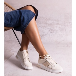 D/GMR Beiget lenkkarit, jotka on koristeltu Xarlesin strassilla 2