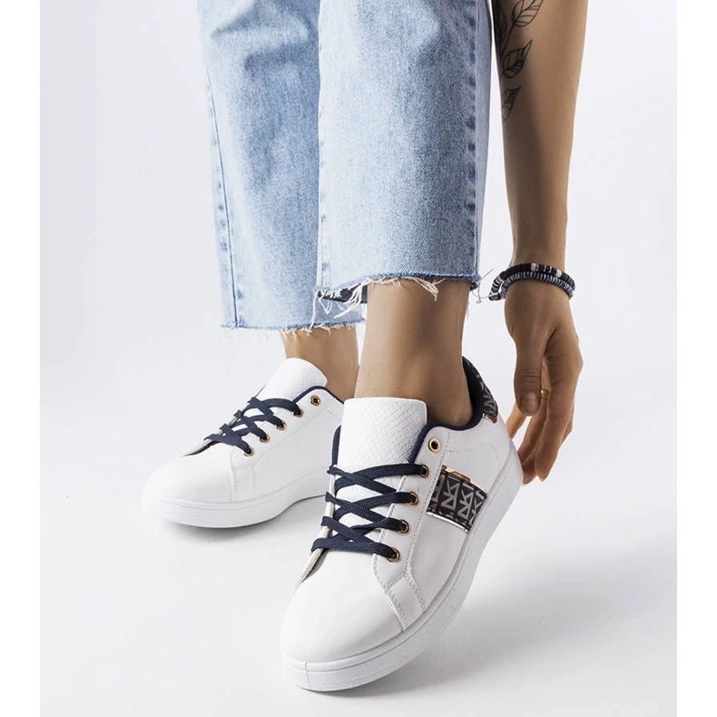 D/GMR Sauriolin valkoiset lenkkarit, joissa koristeellinen päällinen 2