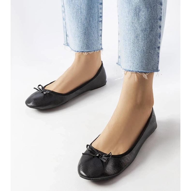 D/GMR Mustat baleriinat koristeltu Vaillancour-rusetilla 1