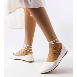 D/GMR Donatin valkoiset balerinat koristelukiinnikkeellä valkoinen 2