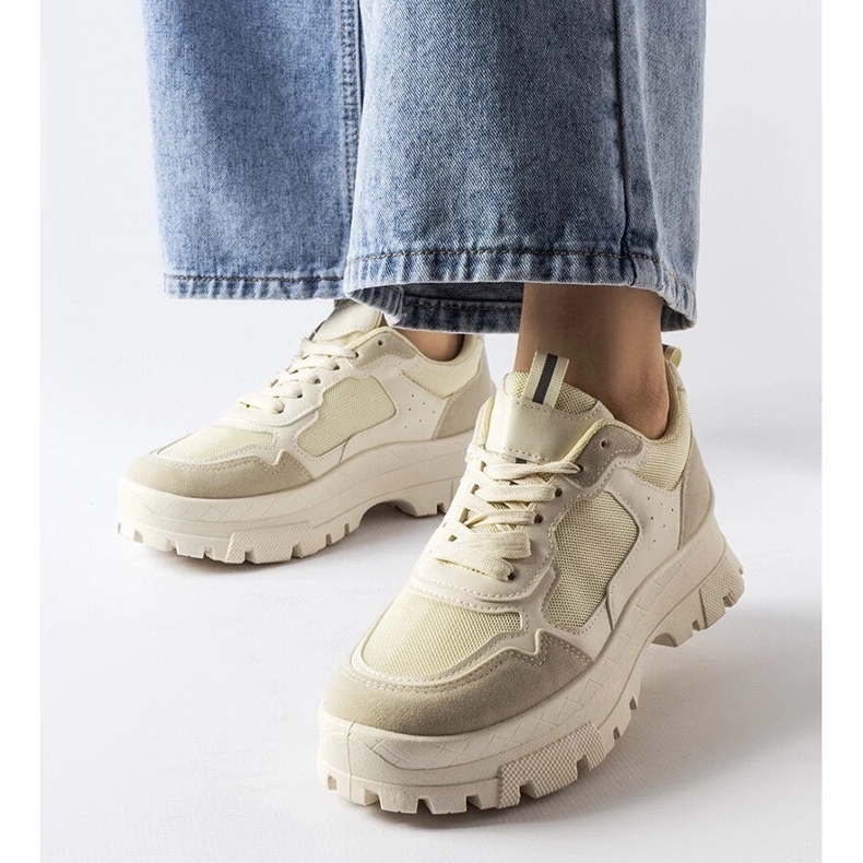 D/GMR Beige urheilukengät naisten Mikeladze 2