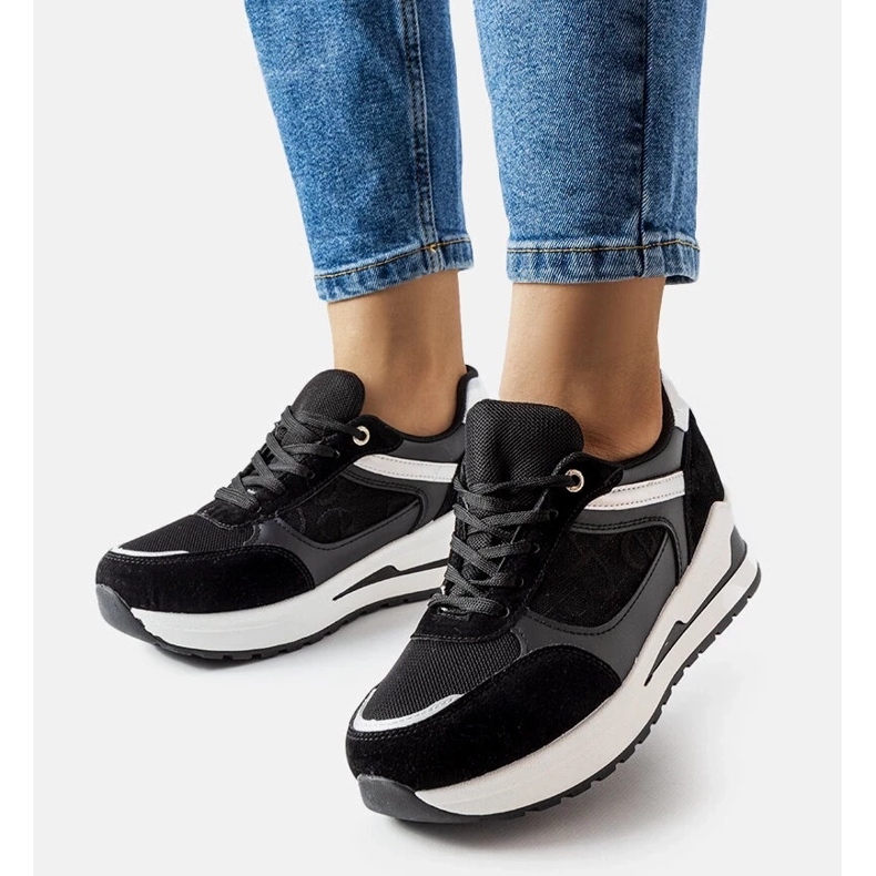 D/GMR Mustat tennarit, joissa Genovese-sisäke 2