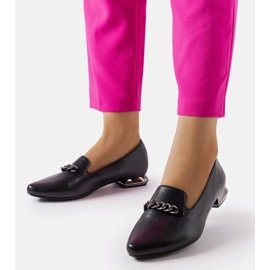 D/GMR Lovaton mustat flatit, joissa nahkainen pohjallinen 2