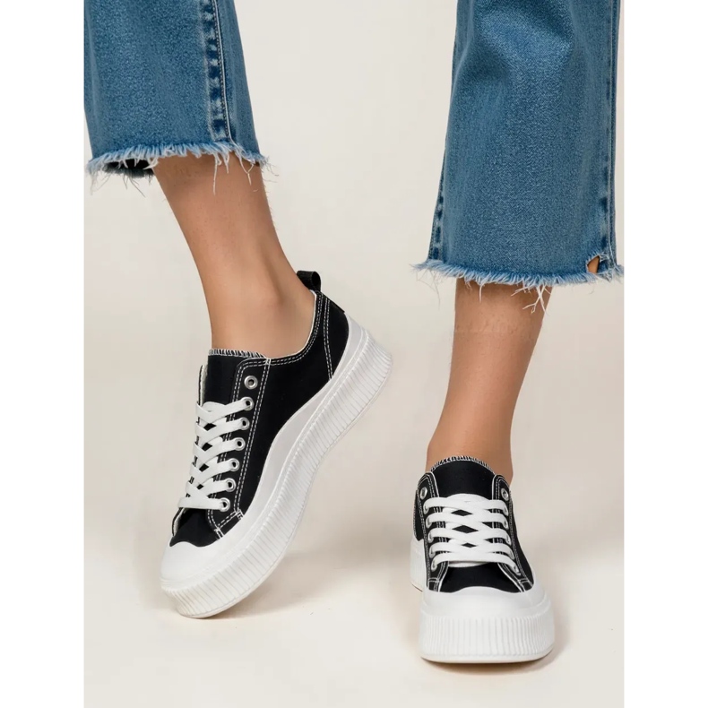 Naisten lenkkarit mustat 1