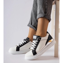 D/GMR Palaisin mustavalkoiset kengät hopeakoristeella 2