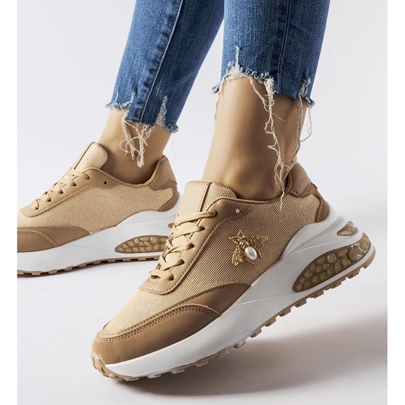 D/GMR Ruskeat ja valkoiset lenkkarit koristeellisella Acciano-langalla 1