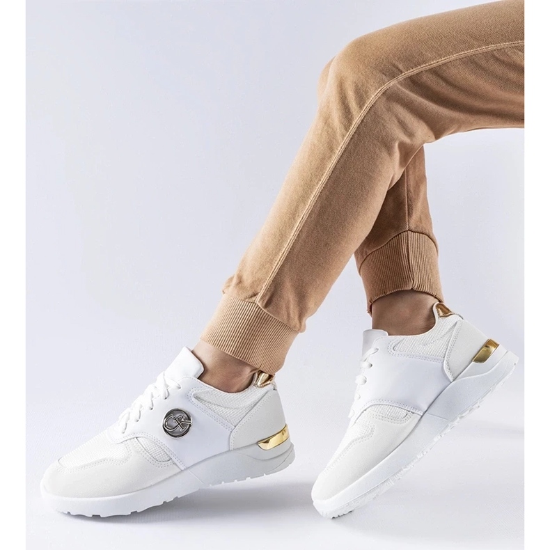 D/GMR Valkoiset Almenno urheilulenkkarit valkoinen 2