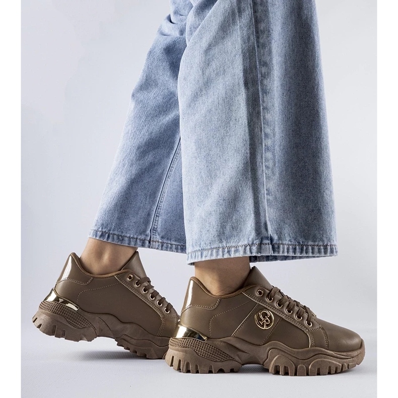 D/GMR Arpaian ruskeat tennarit massiivisella pohjalla 2