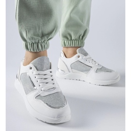 D/GMR Facondon valkoiset lenkkarit koristelangalla valkoinen 1