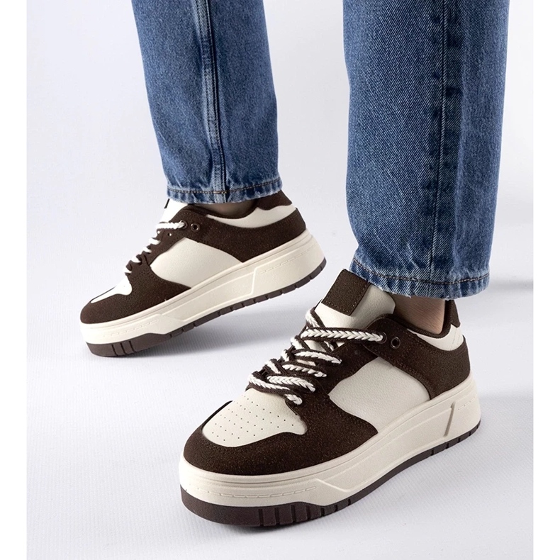 D/GMR Ruskeat lenkkarit Crim-alustalla 1