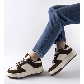 D/GMR Ruskeat lenkkarit Crim-alustalla 2