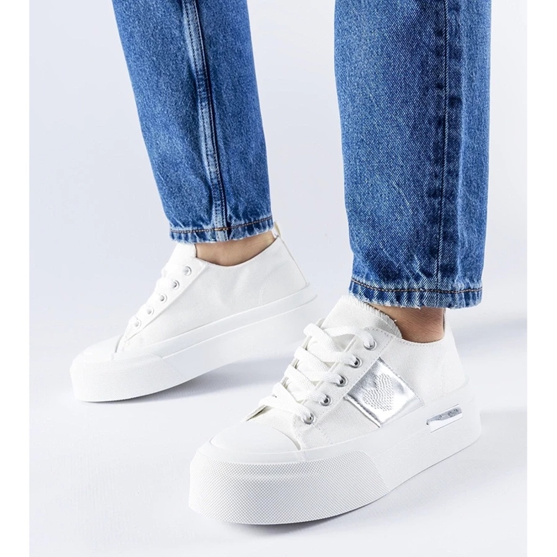 D/GMR Valkoiset ja hopeiset Lawtonin alustalenkkarit valkoinen 2