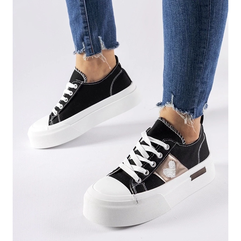 D/GMR Mustat ja hopeiset Lawtonin alustalenkkarit 1