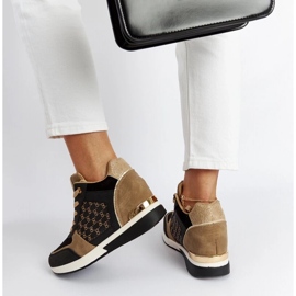 D/GMR Black Chestnut wedge -lenkkarit musta 2