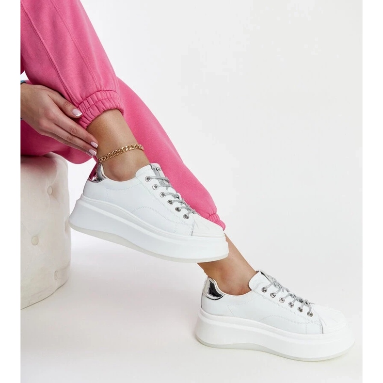 D/GMR Valkoiset lenkkarit Goe NN2N4033 -alustalla valkoinen 2