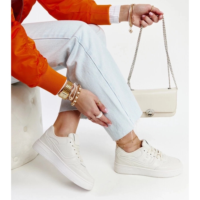 D/GMR Beiget lenkkarit Mentha-alustalla 1