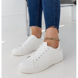 D/GMR Hagosan valkoiset alustalenkkarit valkoinen 2