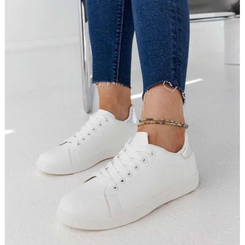 D/GMR Hagosan valkoiset alustalenkkarit valkoinen 2