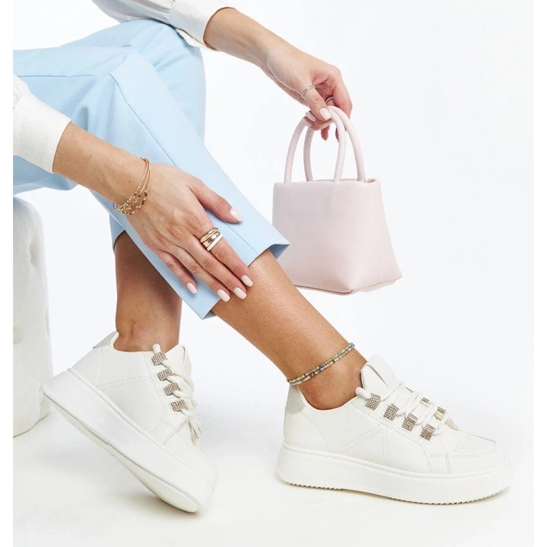 D/GMR Beiget lenkkarit, joissa paksu Walida-pohja 2