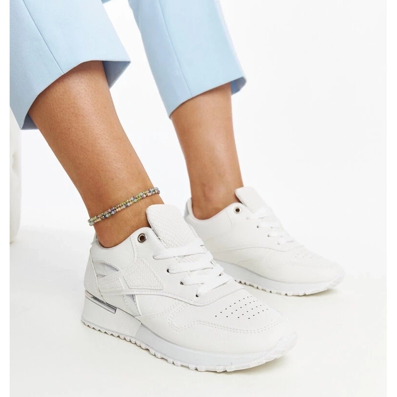 D/GMR Tasnim valkoiset käärmeennahkaiset lenkkarit valkoinen 2