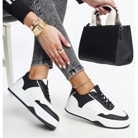 D/GMR Valkoiset ja mustat tennarit, joissa paksu Rumai-pohja valkoinen 2