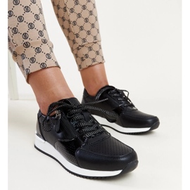 Mustat nahkaiset lenkkarit metallisisäkkeellä Rida 2