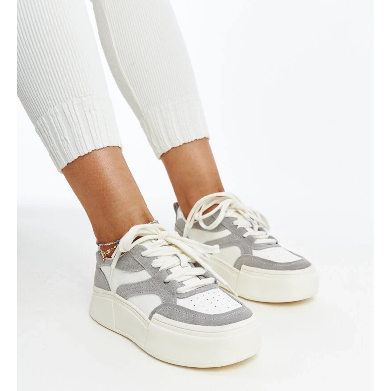 Harmaavalkoiset nahka-lenkkarit paksulla kawthar-pohjalla valkoinen 2