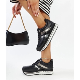 Mustat lenkkarit Meharin korkealla pohjalla 2