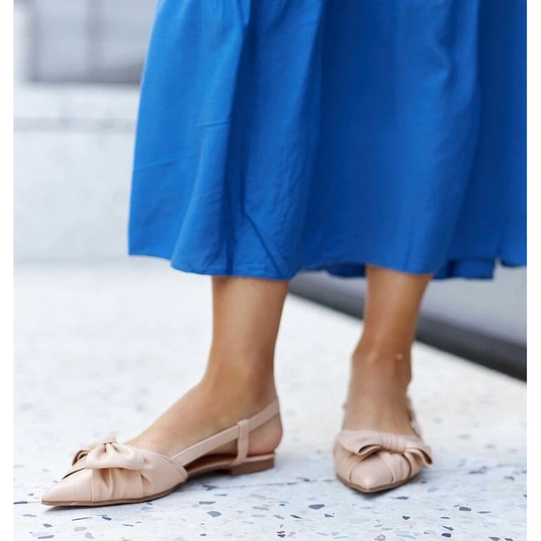 Balettit, joissa terävä kärki ja Barira-jousi beige 1