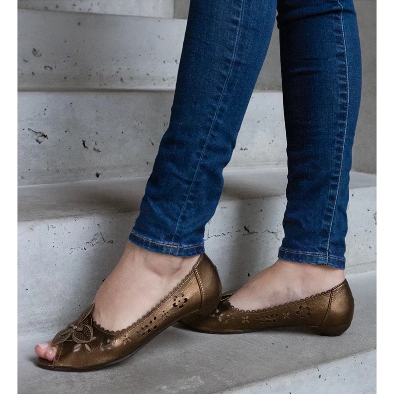 D/CEO Ursullin ruskeat harjakattoiset balettiasunnot avoimella varpaalla 2