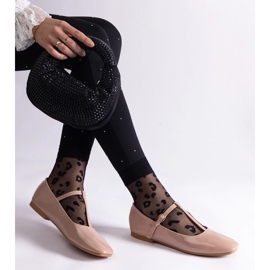 D/CEO Beiget kiiltonahkaiset balettitassut Marseillen vyöllä 2