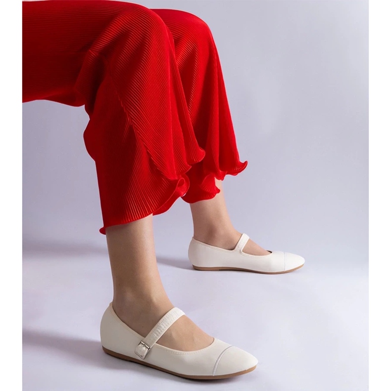 D/CEO Valkoinen mattapintainen balettiasunto, joka kiinnitetään Longhola-soljella 2